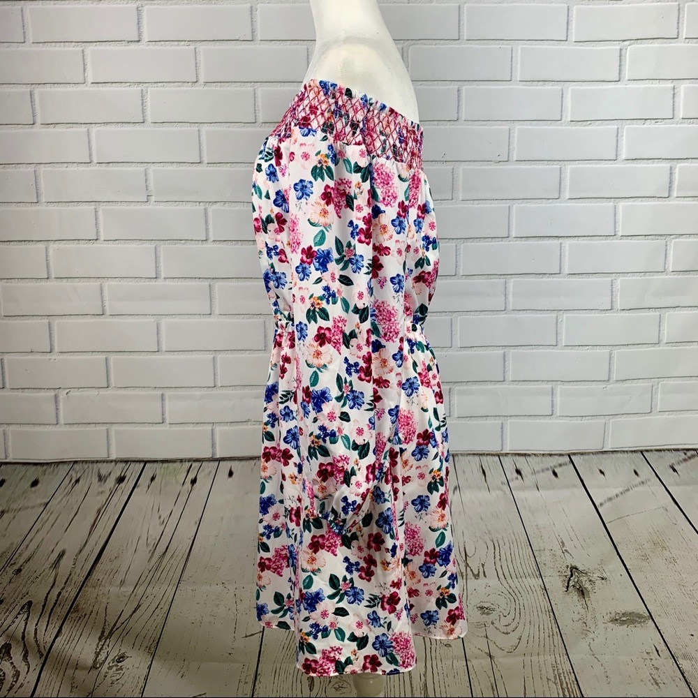 🔥GUESS🔥Vella Printed Off-The-Shoulder Dress Large NWT - Picture 3 of 4